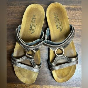 Naot women’s copper brown Carmen leather sandals size 7